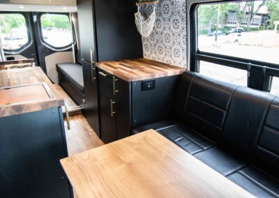 Sprinter 170" EXT - The Crested Butte - Front Dinette
