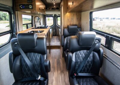 Sprinter 170" EXT 4x4 - The Great Lakes - Interior 2